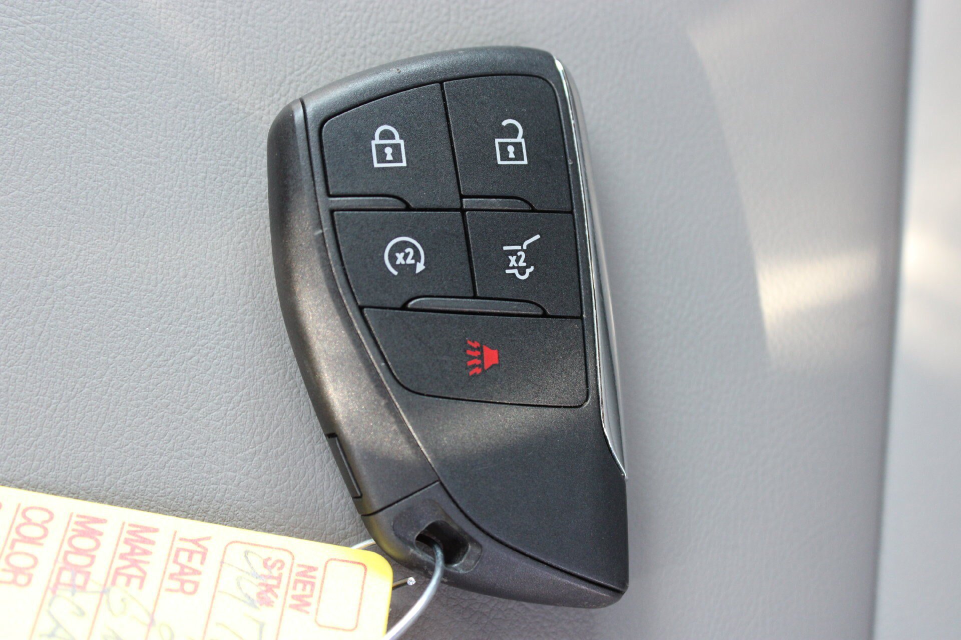 Used 2026 GMC Acadia Elevation w/ Elevation Premium Package FWD image 46
