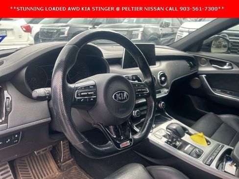 Used 2021 Kia Stinger GT2 image 12