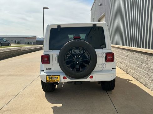 Used 2023 Jeep Wrangler Altitude image 5