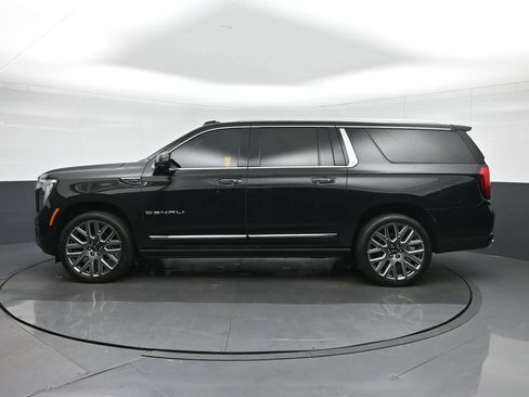 Used 2026 GMC Yukon XL Denali Ultimate AWD/4WD image 4