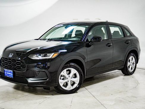 Used 2024 Honda HR-V LX image 1