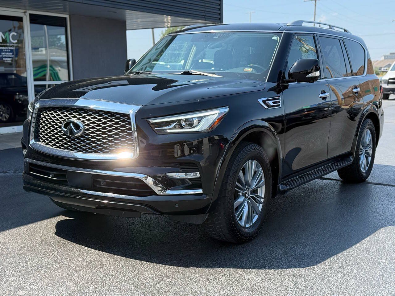 Used 2021 INFINITI QX80 Luxe AWD/4WD image 4