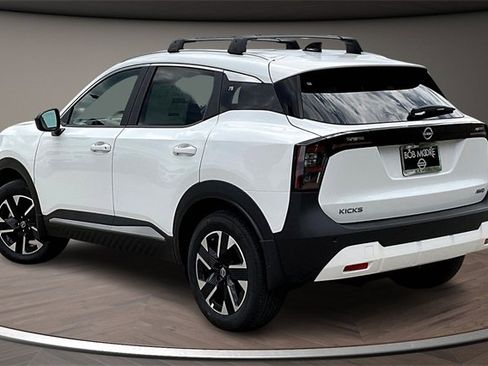 New 2026 Nissan Kicks SV w/ SV Premium Package image 3