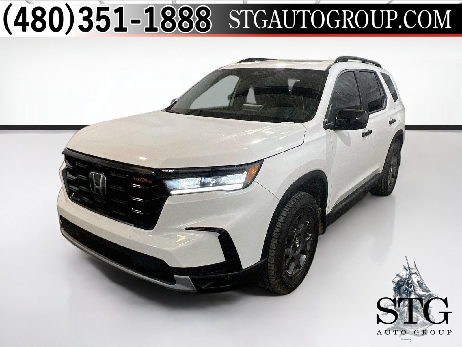 Used 2025 Honda Pilot TrailSport image 1