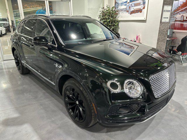 Used 2017 Bentley Bentayga AWD/4WD image 13