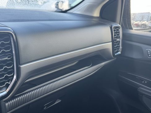 New 2025 Ford Ranger XLT w/ Equipment Group 301A High image 15