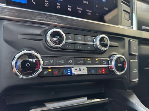 Used 2024 Ford F250 Lariat w/ Sport Appearance Package image 26