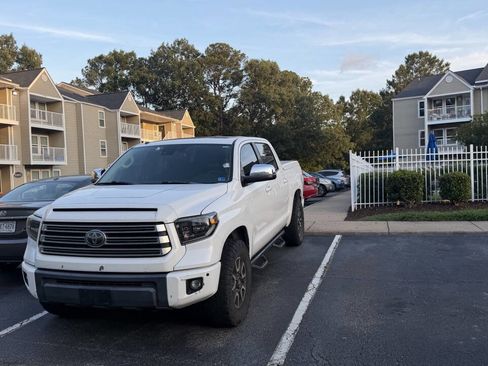 Used 2019 Toyota Tundra Limited AWD/4WD image 1