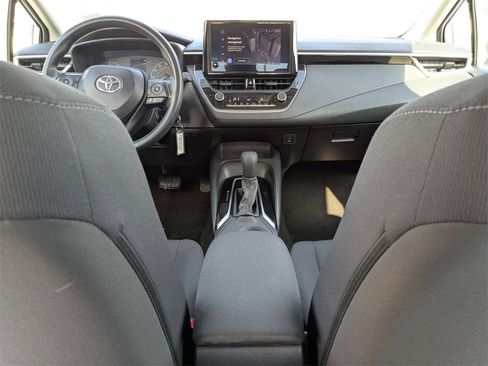 Used 2024 Toyota Corolla LE image 29