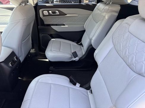 New 2026 Ford Explorer Platinum w/ LUX Leather Package AWD/4WD image 18