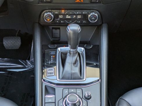 Used 2018 MAZDA CX-5 Touring w/ Preferred Equipment Package image 15