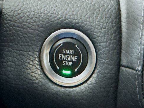 Used 2022 GMC Yukon Denali image 17