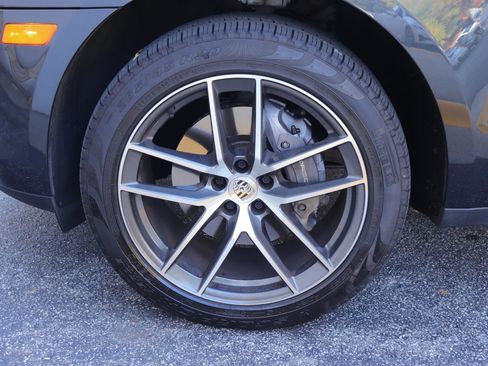 Used 2024 Porsche Macan image 38