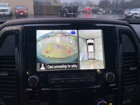 Used 2023 Nissan Titan PRO-4X w/ Pro-4x Convenience Package image 8