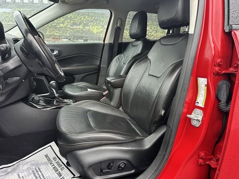 Used 2021 Jeep Compass Limited image 9