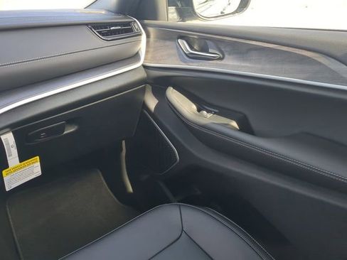 New 2026 Jeep Grand Cherokee Limited image 20