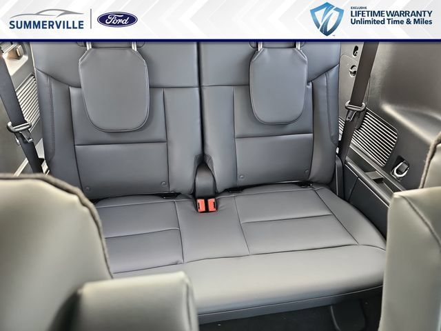 New 2026 Ford Explorer Active w/ Active Comfort Package RWD image 14
