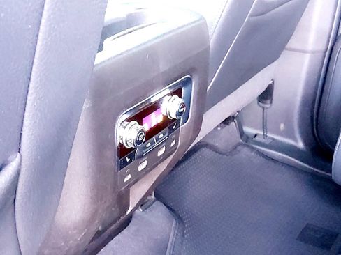 Used 2021 GMC Yukon Denali w/ Denali Ultimate Package image 11