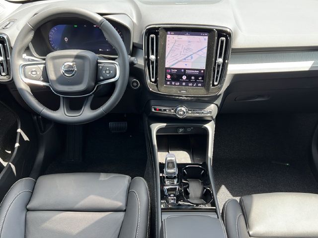 New 2026 Volvo XC40 B5 Plus w/ Climate Package AWD/4WD image 10