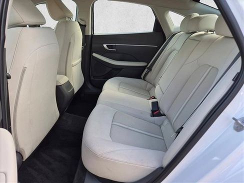 Used 2025 Hyundai Sonata SEL FWD image 17
