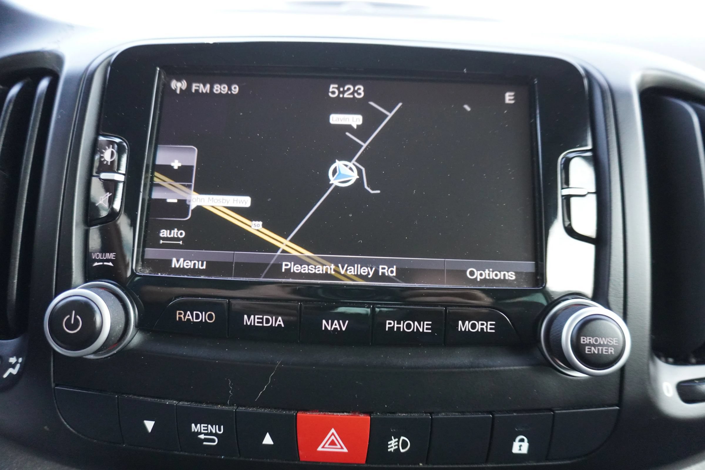 Used 2014 FIAT 500L Trekking w/ Popular Equipment Group FWD image 20