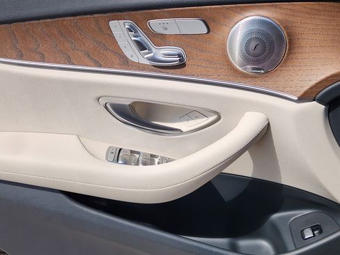 Certified 2023 Mercedes-Benz E 350 4MATIC Sedan image 23