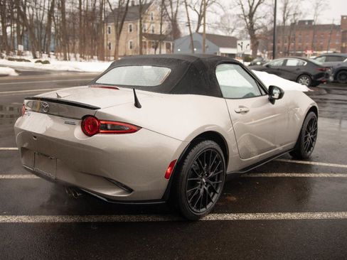 Used 2023 MAZDA MX-5 Miata Club w/ Brembo/BBS Recaro Package image 19