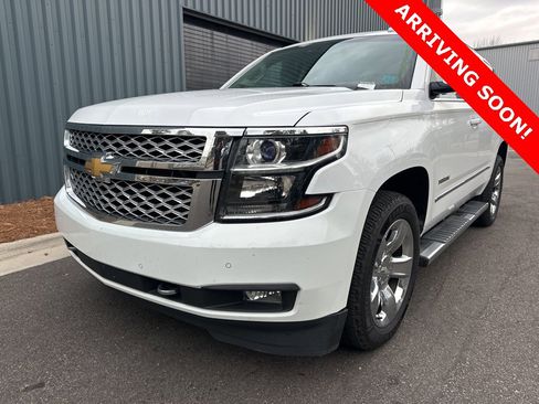 Used 2016 Chevrolet Tahoe LT w/ LT Signature Package image 3