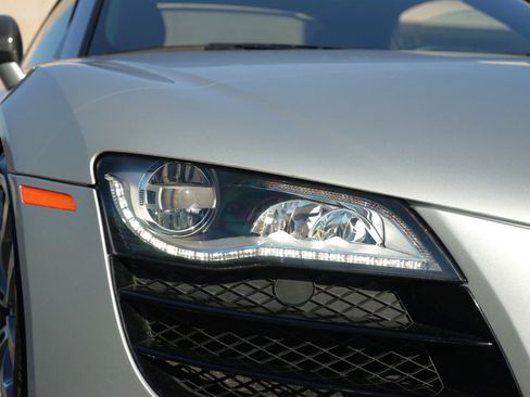 Used 2011 Audi R8 V10 image 11