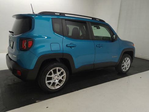 Used 2022 Jeep Renegade Latitude AWD/4WD image 10