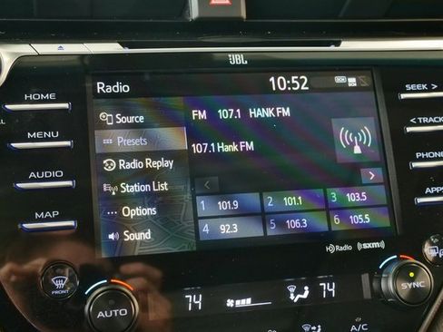 Used 2020 Toyota Camry XSE image 19