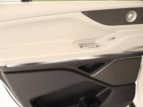 New 2026 Lincoln Navigator L Reserve AWD/4WD image 19