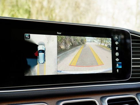 Used 2021 Mercedes-Benz GLE 350 4MATIC image 16