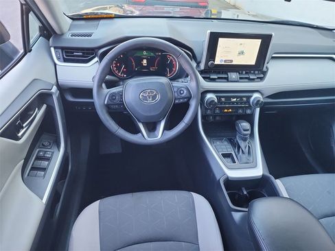 Used 2023 Toyota RAV4 XLE w/ Convenience Package image 10