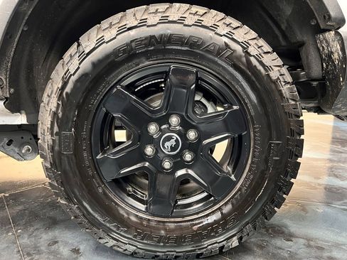 Used 2024 Ford Bronco Black Diamond image 24