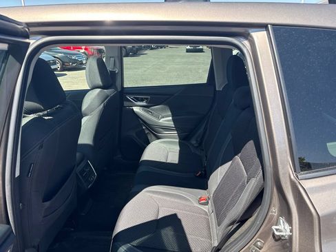 Used 2023 Subaru Forester Premium AWD/4WD image 10