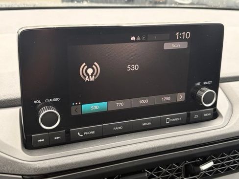 Certified 2023 Honda Accord EX image 19