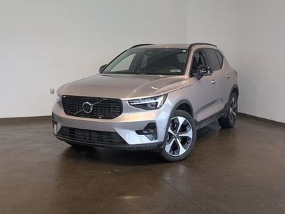Used 2026 Volvo XC40 B5 Plus w/ Protection Package Premier