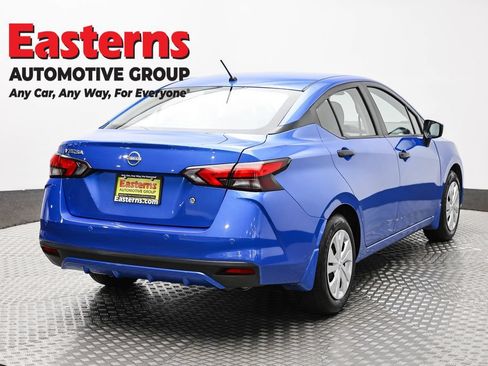 Used 2024 Nissan Versa S w/ Trunk Package FWD image 5