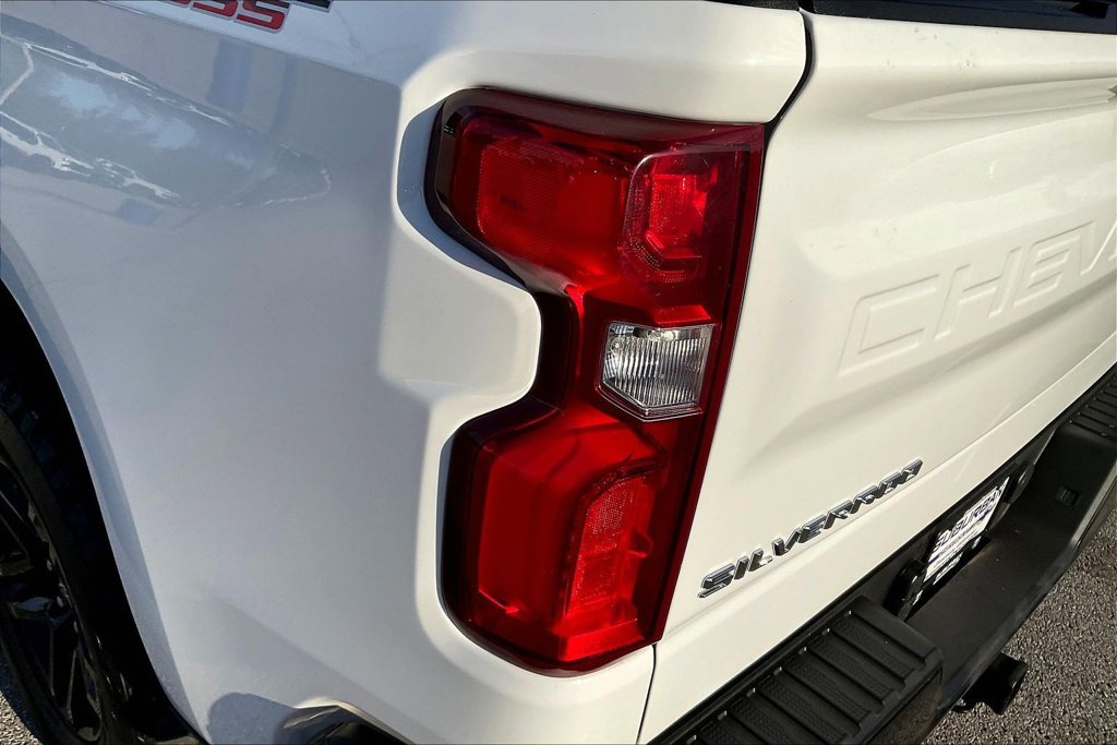 Used 2023 Chevrolet Silverado 1500 LT Trail Boss w/ Protection Package AWD/4WD image 28