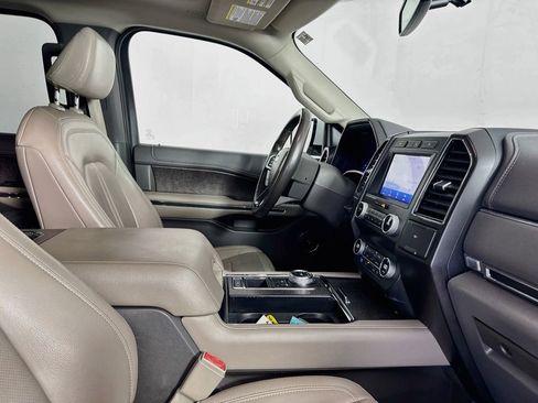 Used 2021 Ford Expedition Max Limited RWD image 39