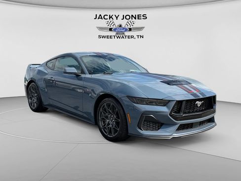 Used 2025 Ford Mustang GT Premium w/ GT Performance Package RWD image 7
