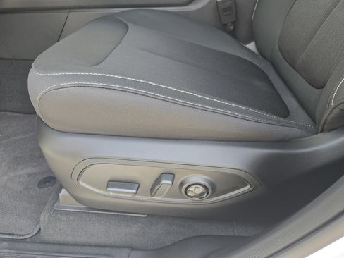 New 2026 Jeep Grand Cherokee Laredo RWD image 19