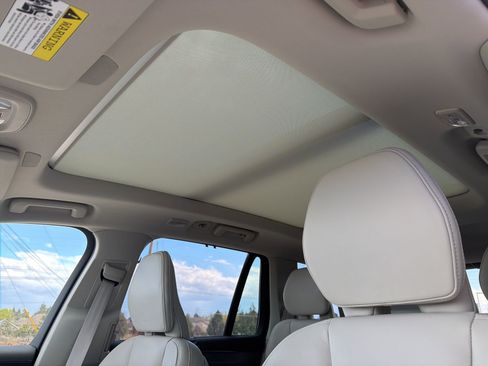 New 2026 Volvo XC90 T8 Ultra w/ Protection Package Premier AWD/4WD image 17