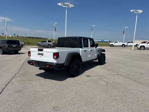 Used 2023 Jeep Gladiator Mojave w/ Trailer Tow Package AWD/4WD image 5
