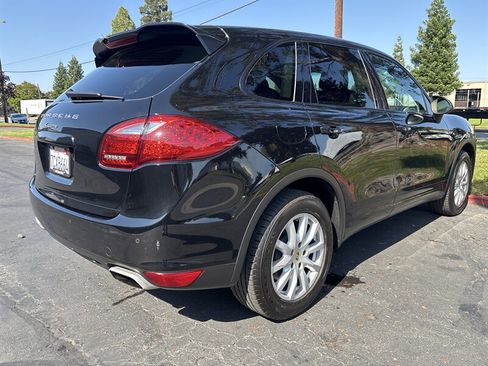 Used 2014 Porsche Cayenne AWD/4WD image 13