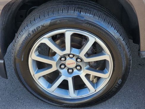 Used 2019 GMC Canyon Denali image 18