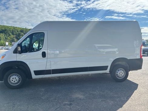 Used 2023 RAM ProMaster 2500 FWD image 4