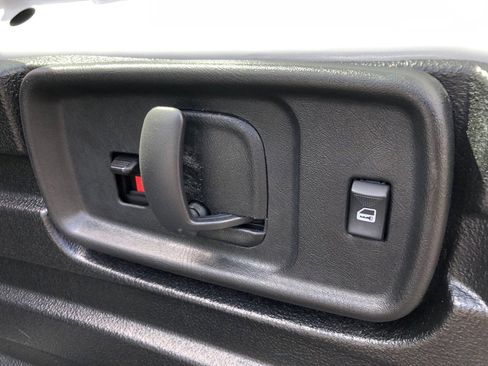 Used 2023 GMC Savana 2500 w/ Driver Convenience Package image 23