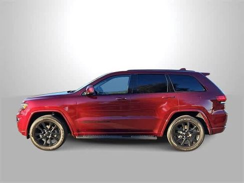 Used 2019 Jeep Grand Cherokee Altitude image 5